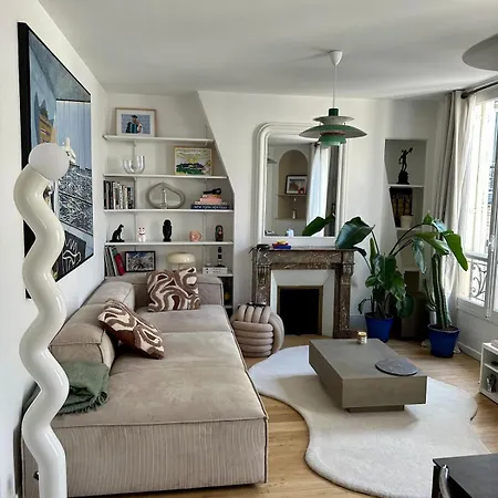 Cosy Parisian Flat In The 9th Appartamento *